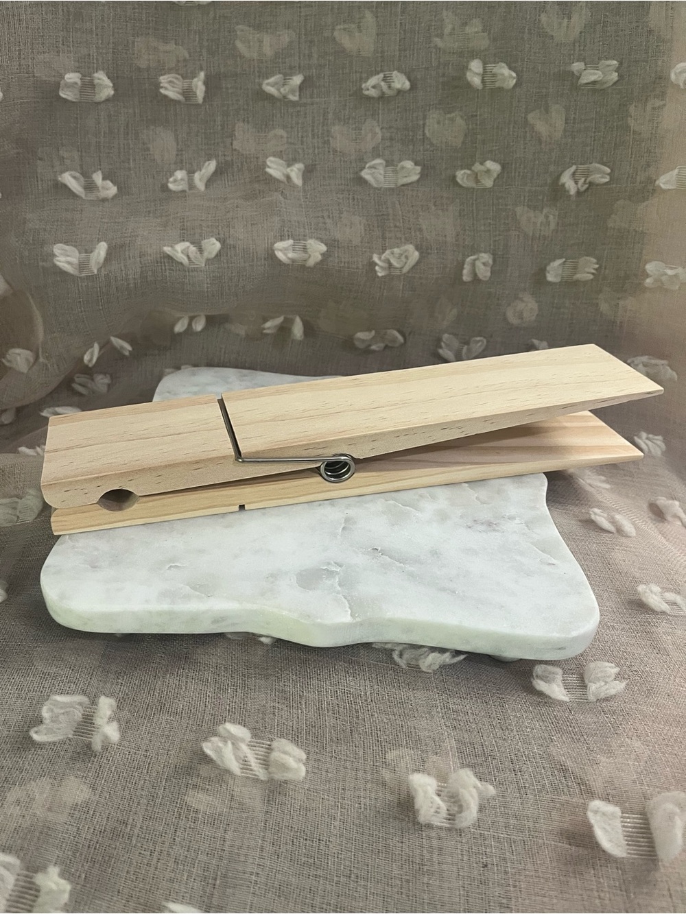 Classic Natural Wood Oversized Clothespin Clip - Natural